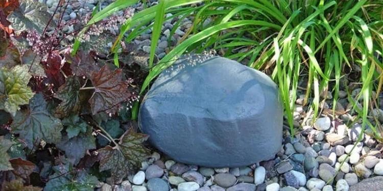 karmnik-kamien-protecta-grafitowy (2).jpg